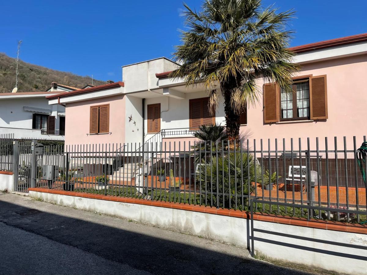 Villa Antonella Pozzilli Buitenkant foto
