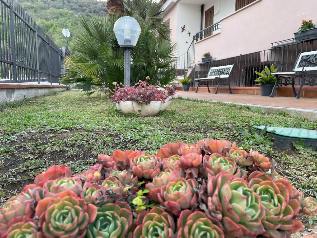 Villa Antonella Pozzilli Buitenkant foto
